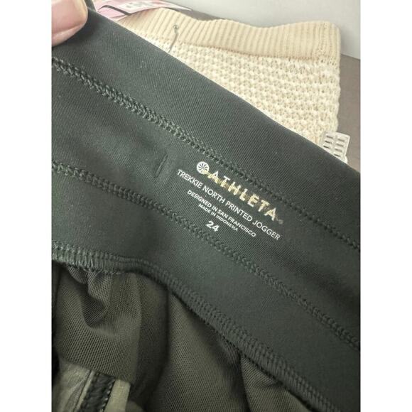 Athleta Trekkie North Printed Jogger Pants Floral Size 24 Plus - Picture 8 of 13